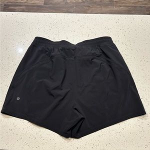 Lululemon Pacebreaker Linerless 5in Shorts Large